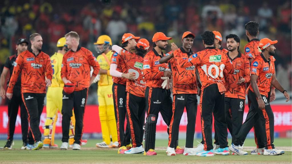 Travis Head To Be Benched? SRH Strongest XI vs DC For IPL 2026, Match 31